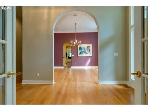1081 NW Baker Crest Court Mcminnville OR 97128
