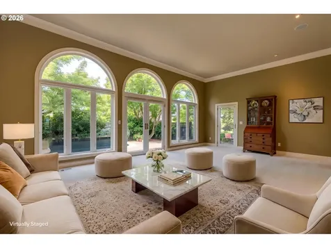 1081 NW Baker Crest Court Mcminnville OR 97128