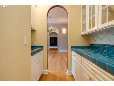 1081 NW Baker Crest Court Mcminnville OR 97128