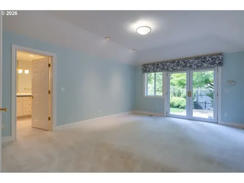 1081 NW Baker Crest Court Mcminnville OR 97128
