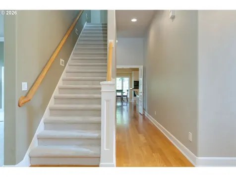 1081 NW Baker Crest Court Mcminnville OR 97128