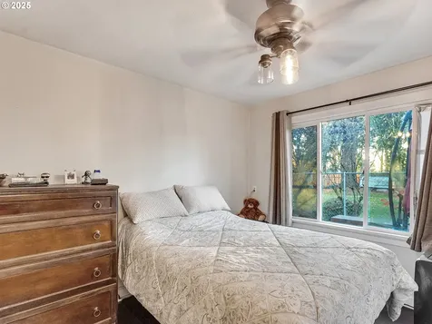 299 SW 3rd Avenue Canby OR 97013