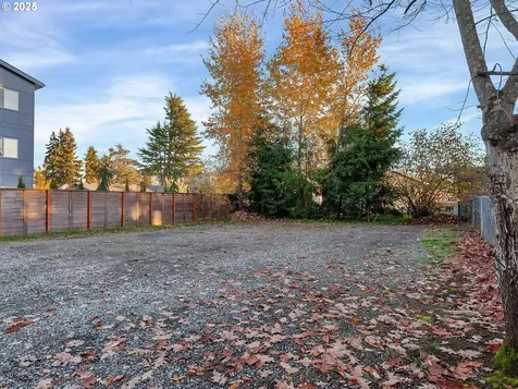 299 SW 3rd Avenue Canby OR 97013