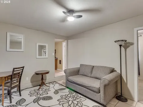 299 SW 3rd Avenue Canby OR 97013