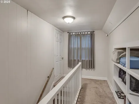299 SW 3rd Avenue Canby OR 97013