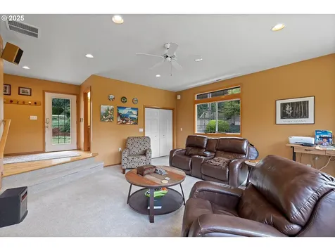 16355 NE Leander Drive Sherwood OR 97140