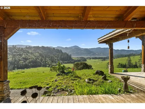 94621 N Bank Rogue River Road Gold Beach OR 97444