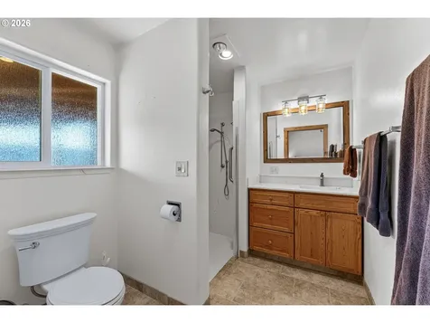 94621 N Bank Rogue River Road Gold Beach OR 97444