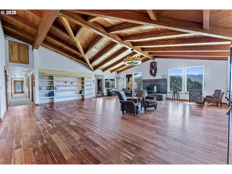 94621 N Bank Rogue River Road Gold Beach OR 97444