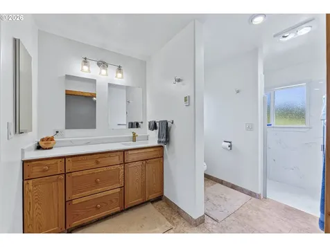 94621 N Bank Rogue River Road Gold Beach OR 97444