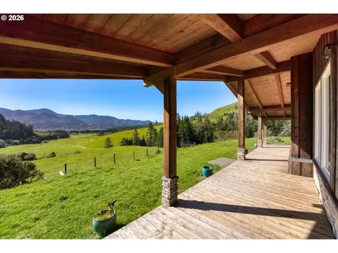 94621 N Bank Rogue River Road Gold Beach OR 97444