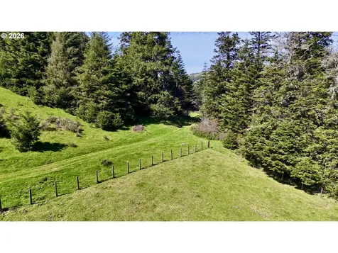 94621 N Bank Rogue River Road Gold Beach OR 97444