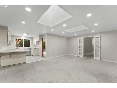 10220 SW Paulina Drive Tualatin OR 97062