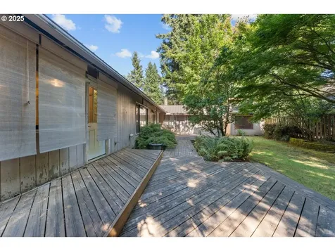10220 SW Paulina Drive Tualatin OR 97062