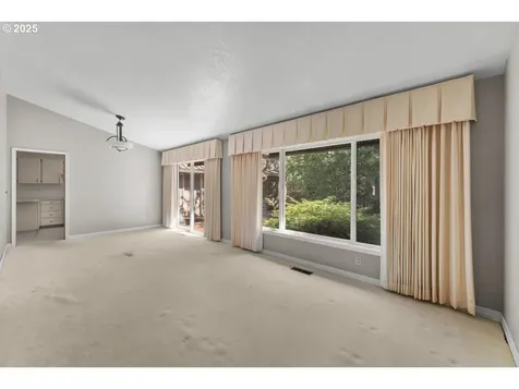 10220 SW Paulina Drive Tualatin OR 97062
