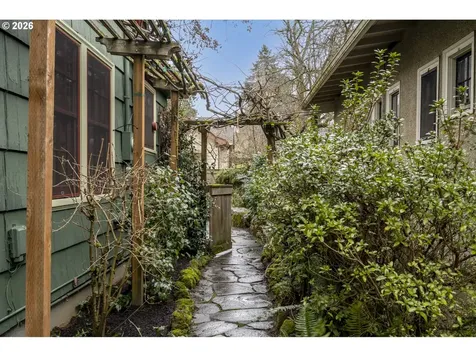 6038 NE 29th Avenue Portland OR 97211