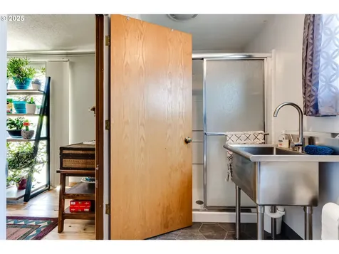 832 Fremont Avenue Eugene OR 97404