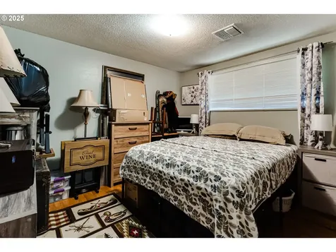 832 Fremont Avenue Eugene OR 97404