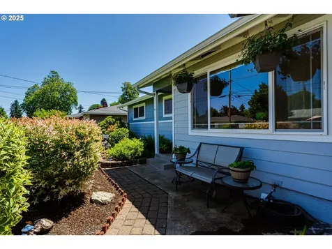 832 Fremont Avenue Eugene OR 97404