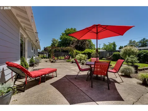832 Fremont Avenue Eugene OR 97404