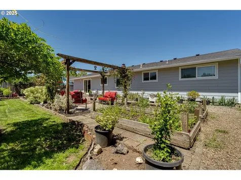 832 Fremont Avenue Eugene OR 97404
