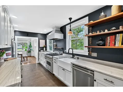 2705 NE 40th Avenue Portland OR 97212