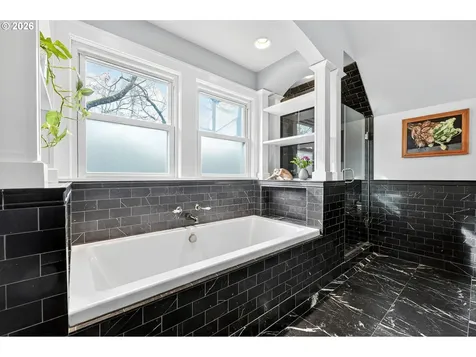 2705 NE 40th Avenue Portland OR 97212