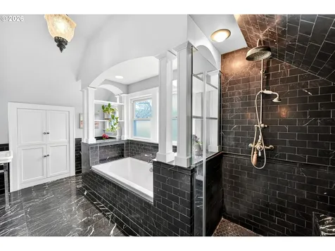 2705 NE 40th Avenue Portland OR 97212