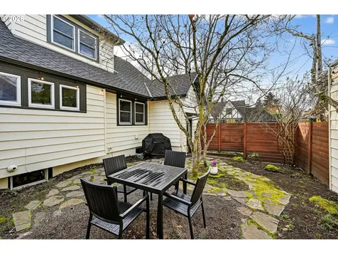 2705 NE 40th Avenue Portland OR 97212