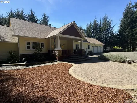 83269 Clear Lake Road Florence OR 97439