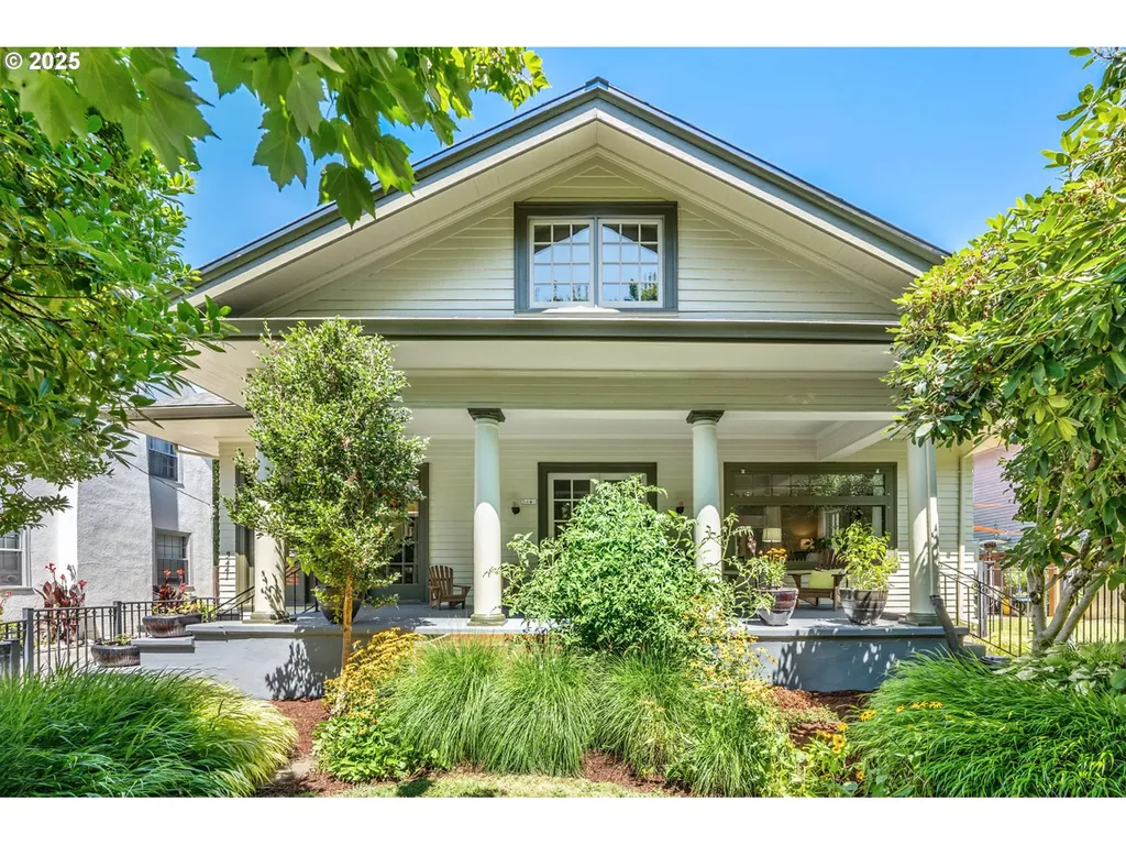 3441 E Burnside Street Portland OR 97214