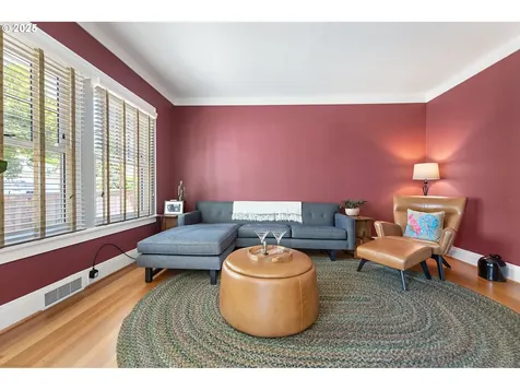 3441 E Burnside Street Portland OR 97214