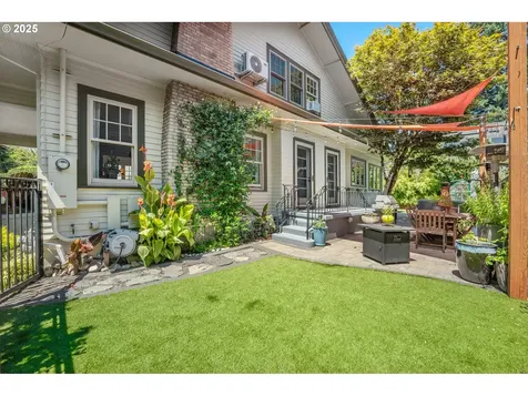 3441 E Burnside Street Portland OR 97214