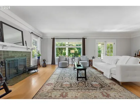 3441 E Burnside Street Portland OR 97214