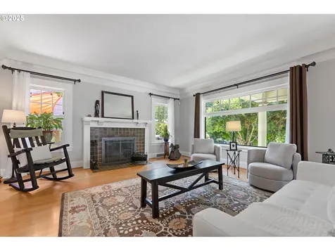 3441 E Burnside Street Portland OR 97214