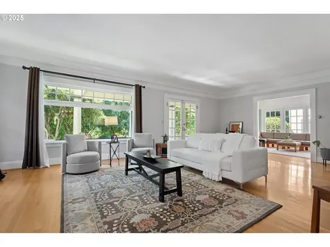 3441 E Burnside Street Portland OR 97214