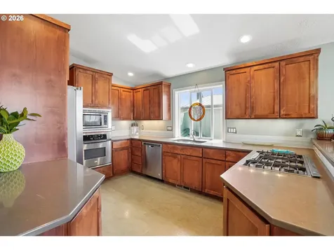 18525 NE Marine Drive Portland OR 97230