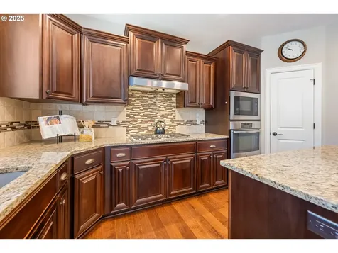 17007 NW Reuben Lane Portland OR 97229