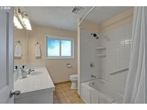 7607 SE 112th Avenue Portland OR 97266