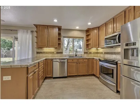 7138 SE Drake Street Hillsboro OR 97123