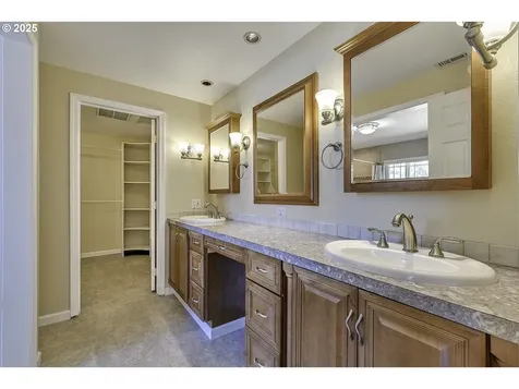 7138 SE Drake Street Hillsboro OR 97123
