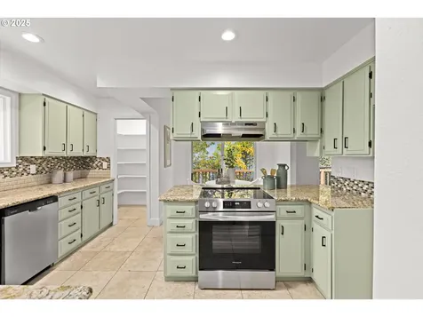 10030 SE Cleone Court Happy Valley OR 97086
