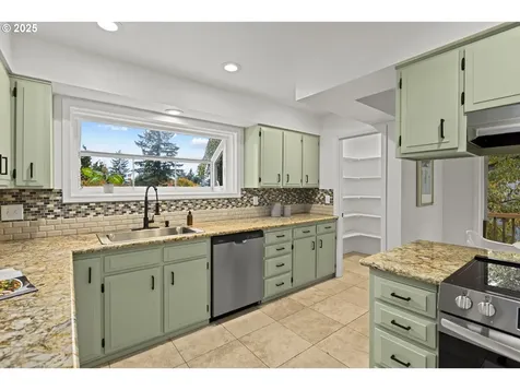 10030 SE Cleone Court Happy Valley OR 97086