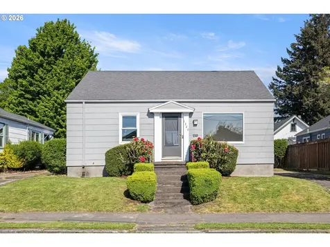 1326 SE 49th Avenue Portland OR 97215