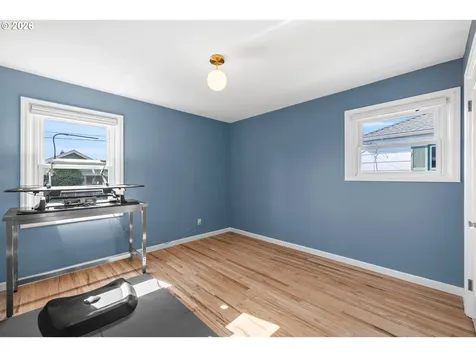 1326 SE 49th Avenue Portland OR 97215