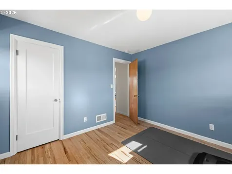 1326 SE 49th Avenue Portland OR 97215