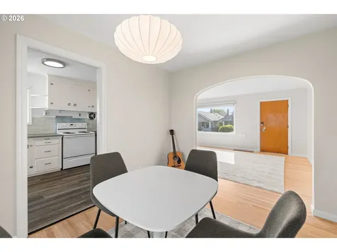 1326 SE 49th Avenue Portland OR 97215