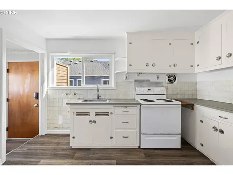 1326 SE 49th Avenue Portland OR 97215