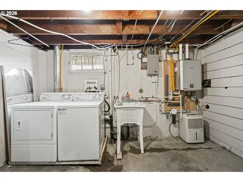 1326 SE 49th Avenue Portland OR 97215