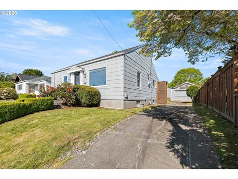 1326 SE 49th Avenue Portland OR 97215